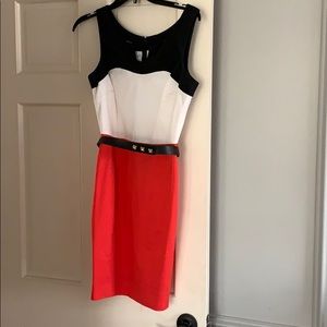Bebe XS dress with built in belt